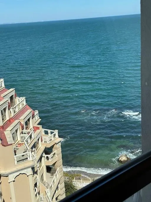Апартамент С Изглед Към Морето В Ла Мер Golden Sands Apartment